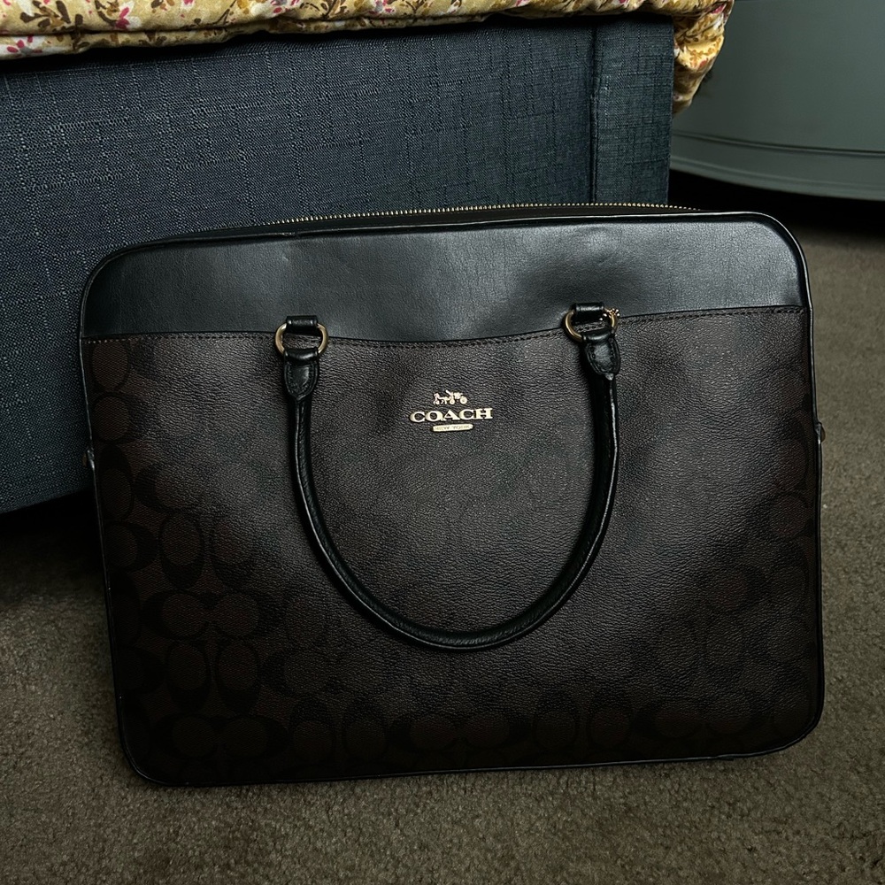 Coach Laptop Bag in Signature Canvas - Picture 2 of 6